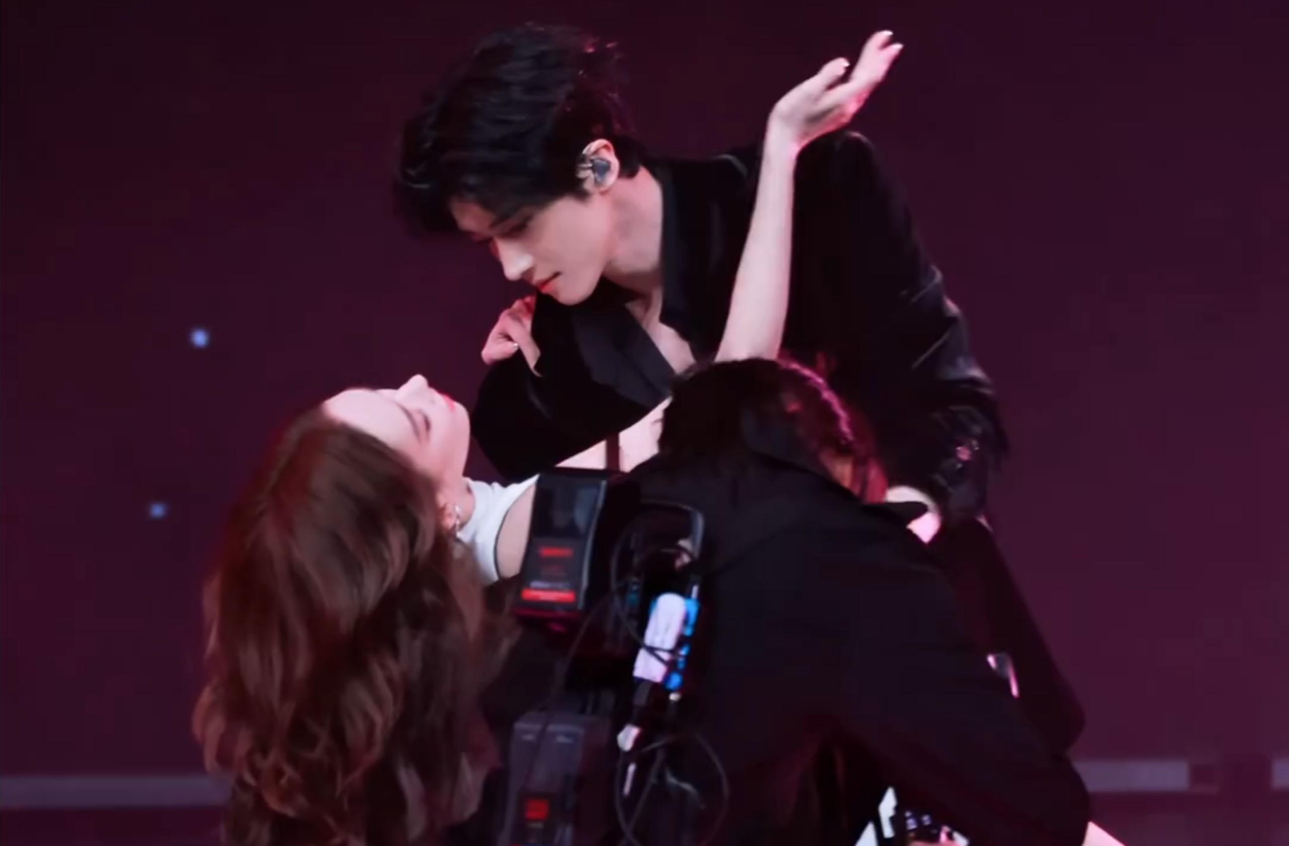 【程潇】《Señorita》舞台直拍 微博音乐盛典