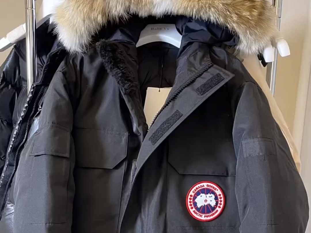 既然选择大鹅羽绒服 图的就是高品质 平替细节分享实拍