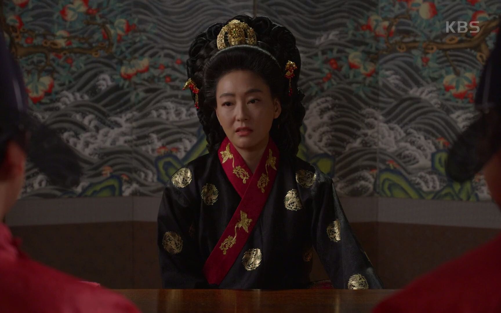 元敬王后死死地嘱咐剩下的2个兄长要好好生存