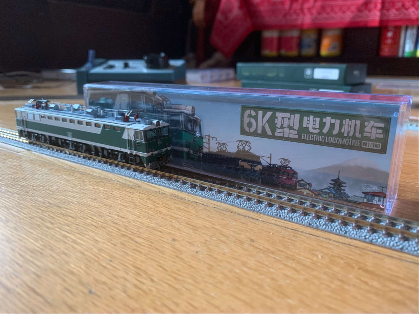 长鸣火车模型6k型电力机车开箱