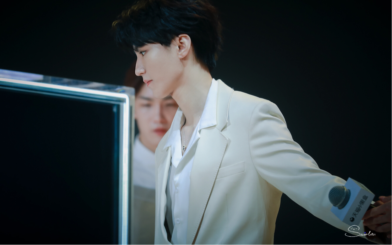 【王俊凯】娇兰发布会cut