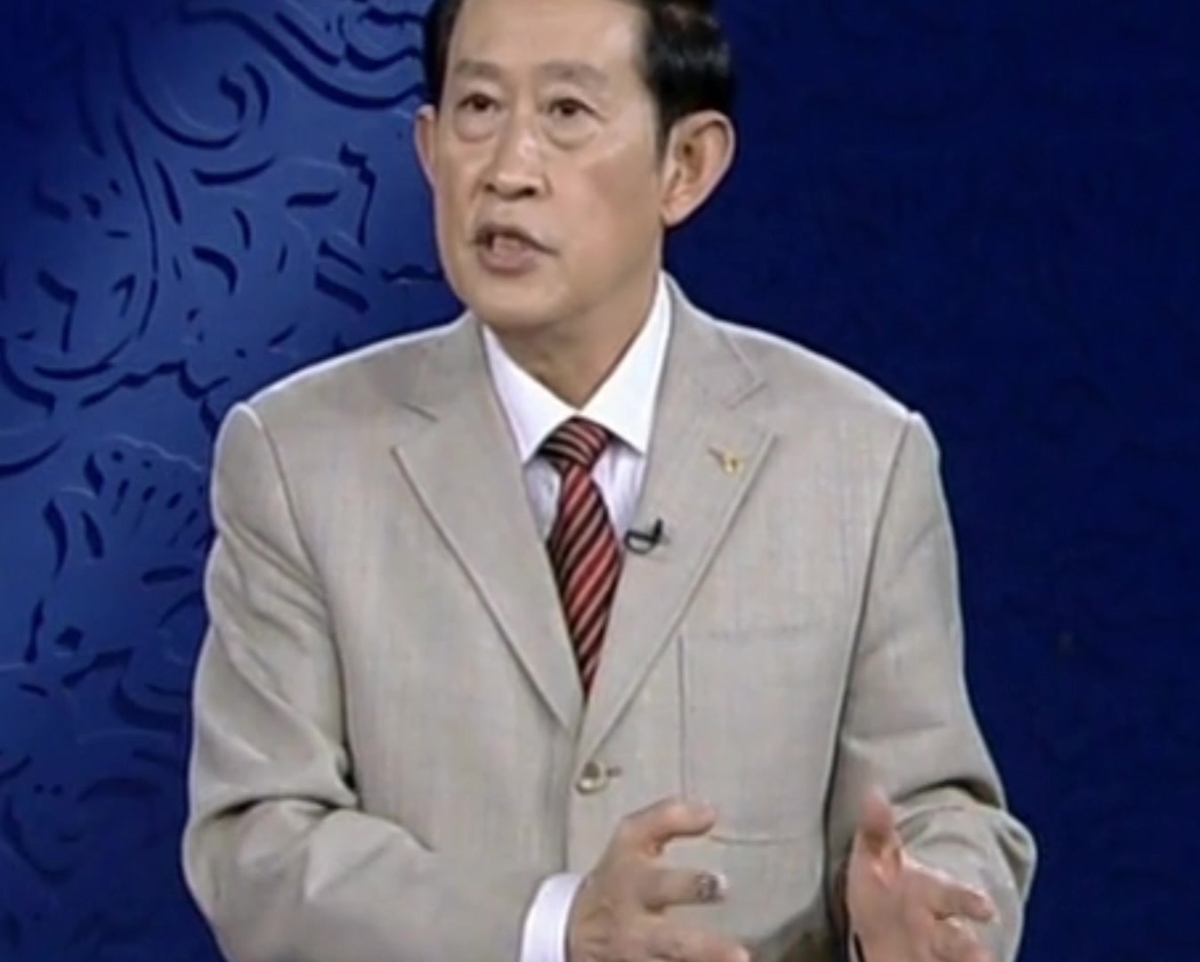 吕不韦的下场是.