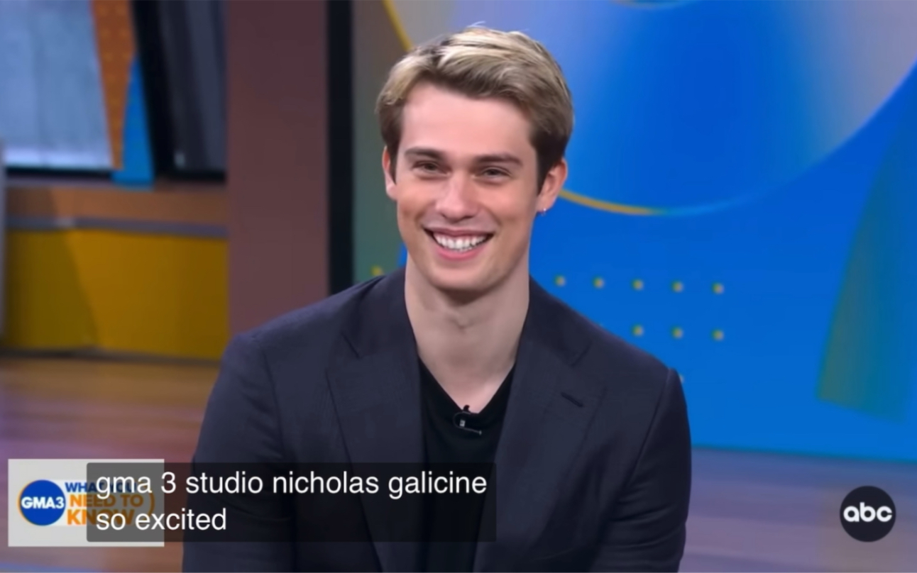 [图]【Nicholas Galitzine】限定款西装金毛一枚｜220831Good Morning America宣传