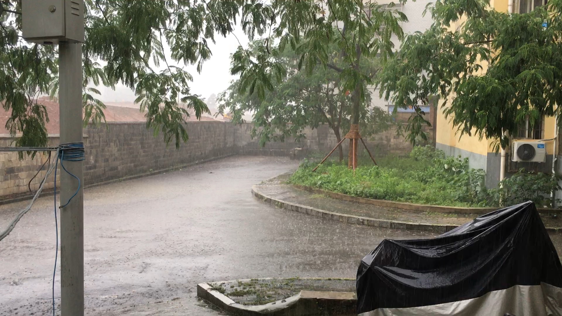 [图]南方的雨不停歇