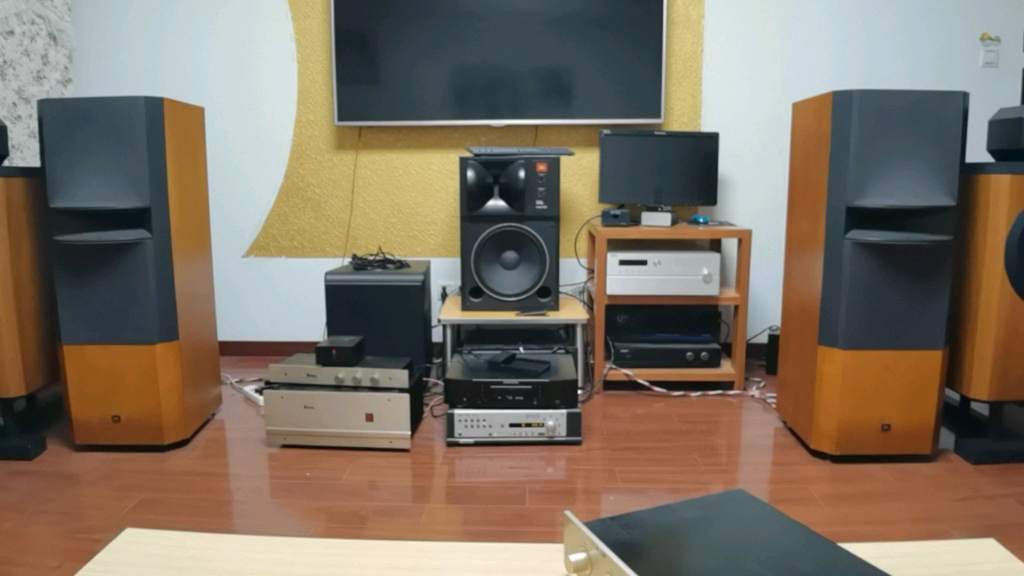 宝华里程碑801s3国产前后级20元的碟