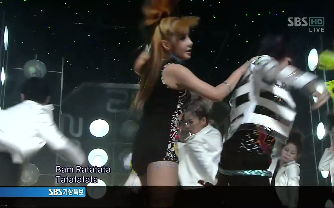 [图][110703] 2NE1 - I am the Best SBS人气歌谣