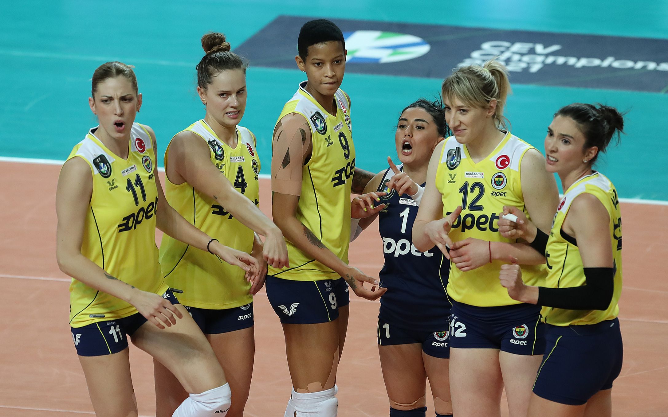 【击溃】诺瓦拉-费内巴切 20-21赛季欧冠女排8进4第2回合_哔哩哔哩