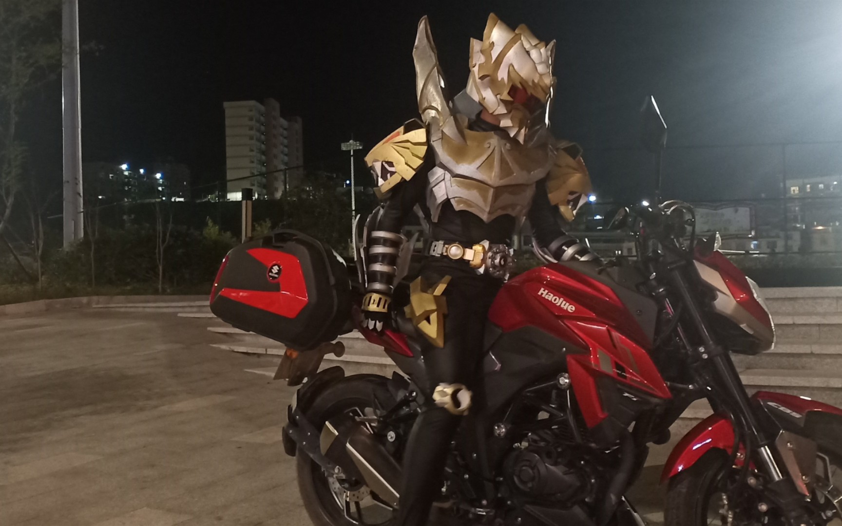 随手街拍,半道偶遇帝皇侠珍贵录像()