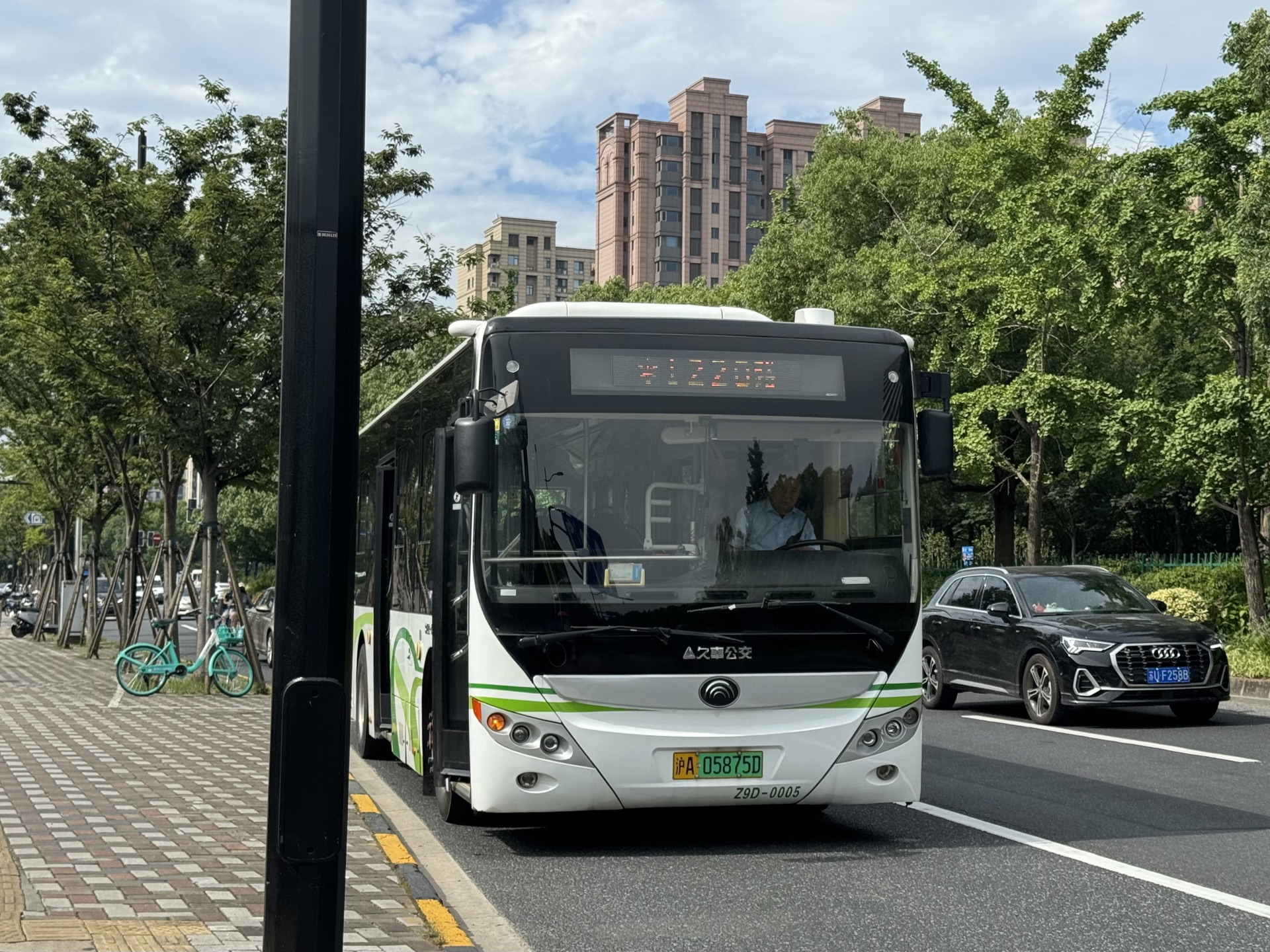 上海公交 巴士一公司1228路 淞沪路殷行路往淞沪路殷行路方向