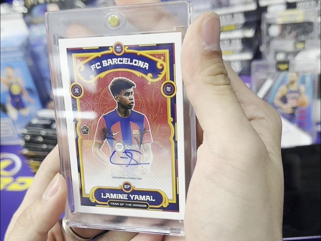 亚马尔新秀签字,今年欧洲杯最耀眼的新星,球场得意情场失意!