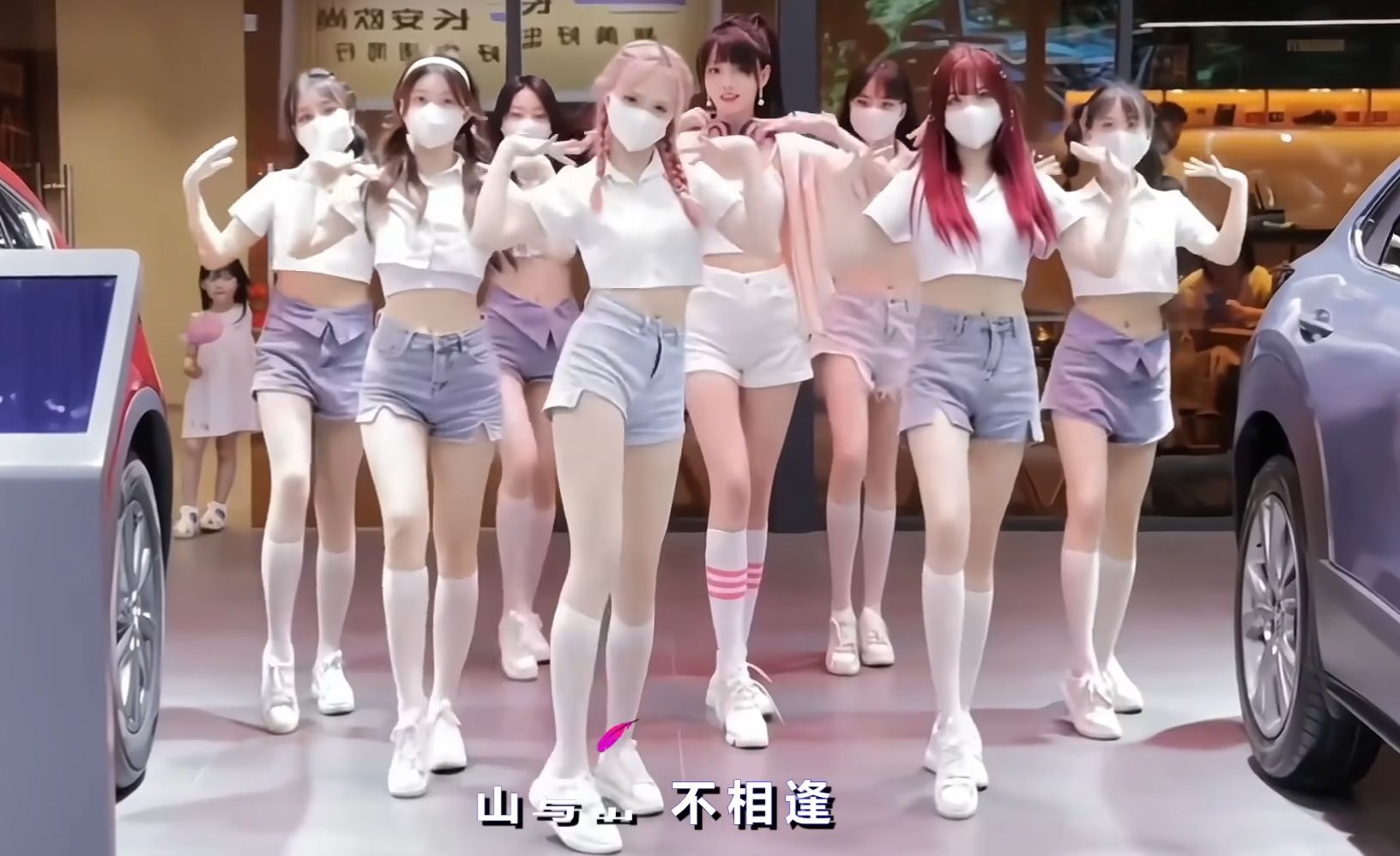 【循环歌单】《陪我过个冬》+《越来越不懂》｜秋去冬来月如风 能否陪我过个冬｜超清混剪 顶级视听盛宴-极致音乐汇-极致音乐汇-哔哩哔哩视频