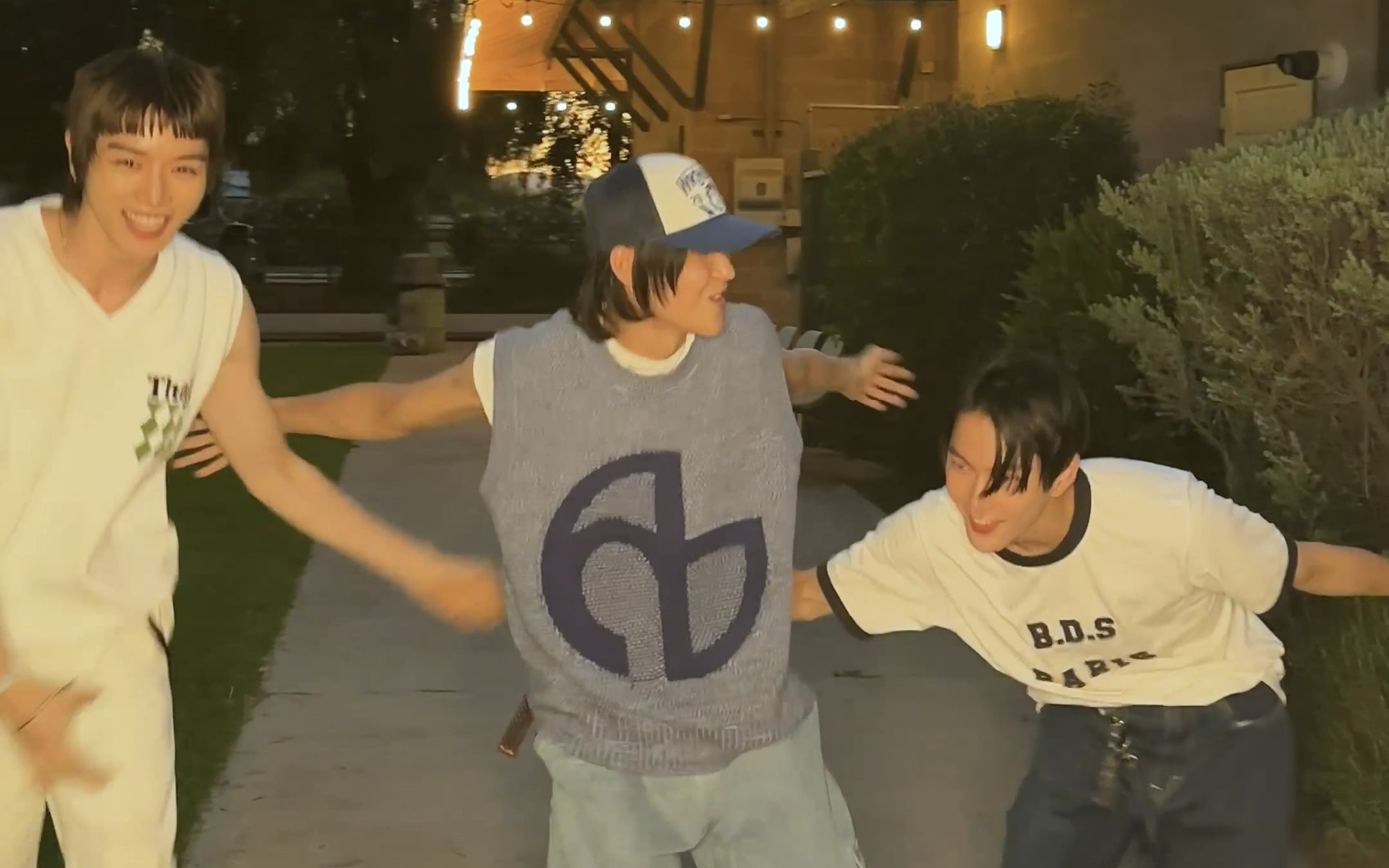 【RIIZE】你跟我 属于我们的 Memories-RIIZE-RIIZE-哔哩哔哩视频