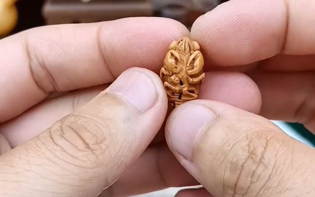 零基础核雕教程,桃核福在眼前送给大家