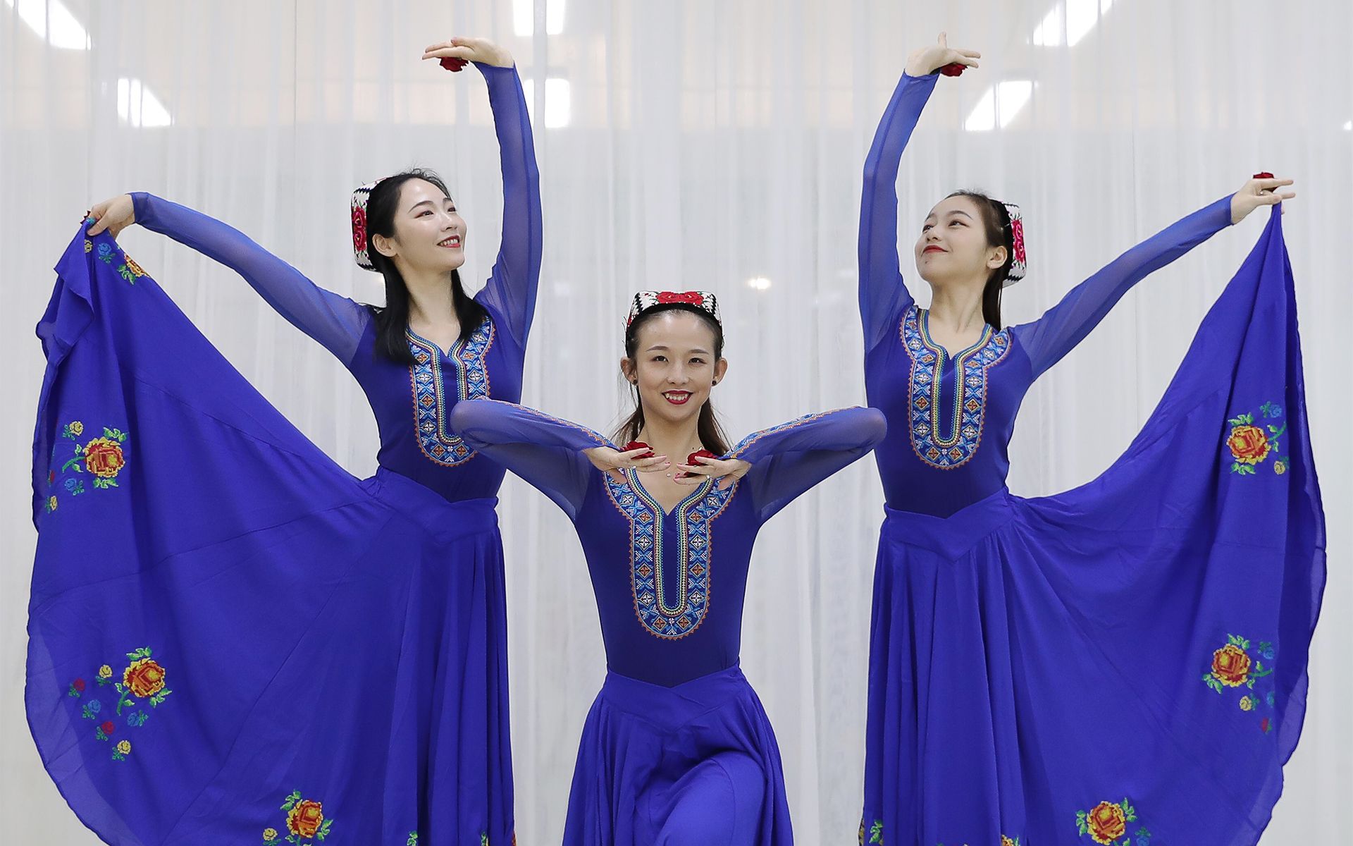 活动作品维吾尔族舞蹈综合表演组合