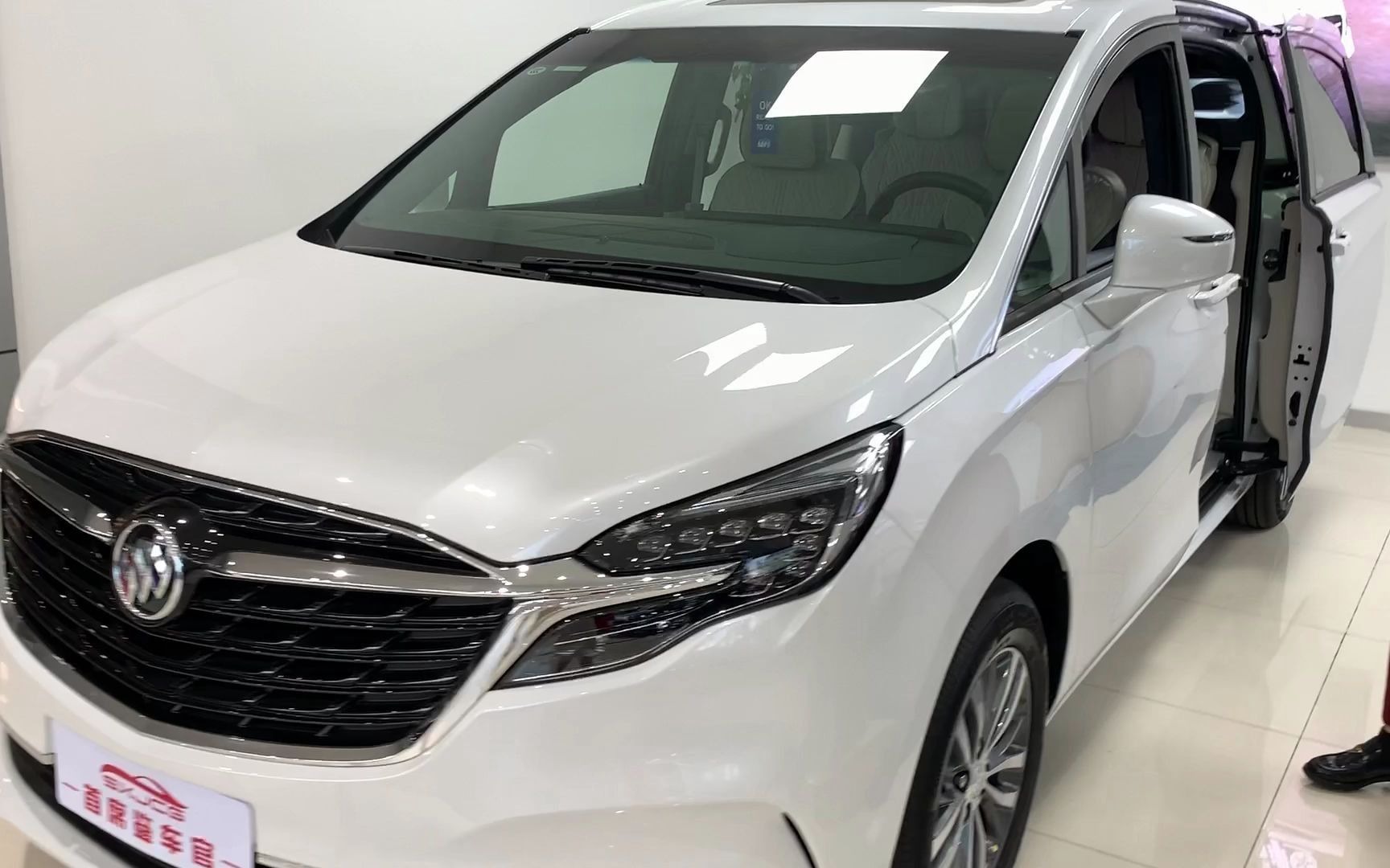 首席鉴车官别克gl8改装7座商务车改装配置及费用多少钱