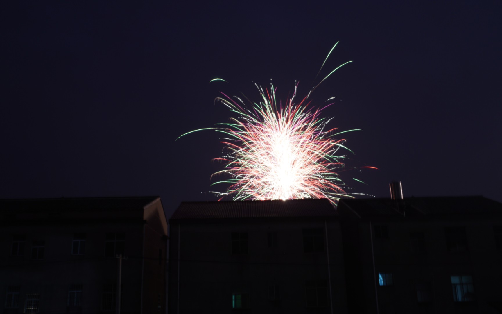 兔年大吉‖烟花大赏‖乡村新年
