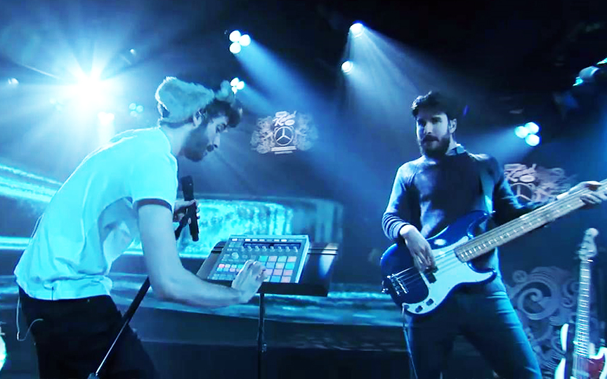 【live】ajr乐队最新鸡毛秀表演热单《weak》