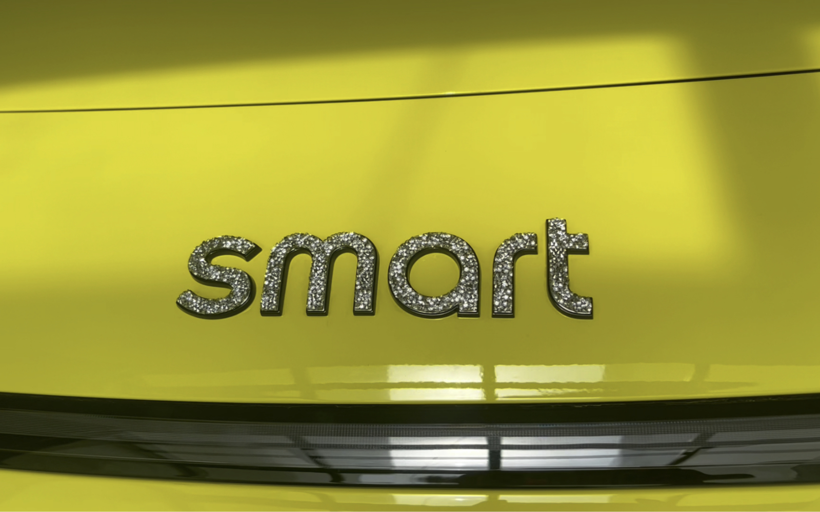 钻石璀璨logo smart精灵1号