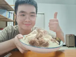 Descargar video: 小伙锻炼完饿坏了，回家自己炖牛肉吃！