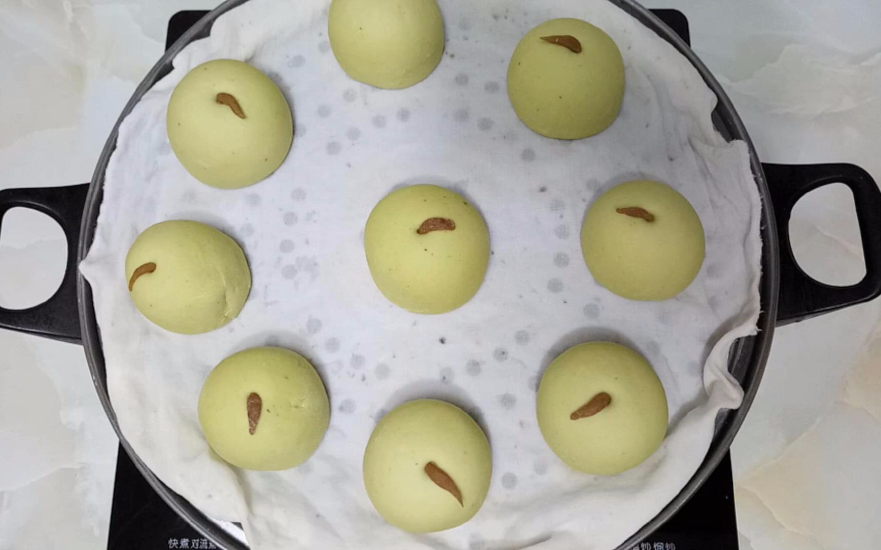 馒头这样做还是第一次见,做出的苹果馒头,孩子吃了营养又健康