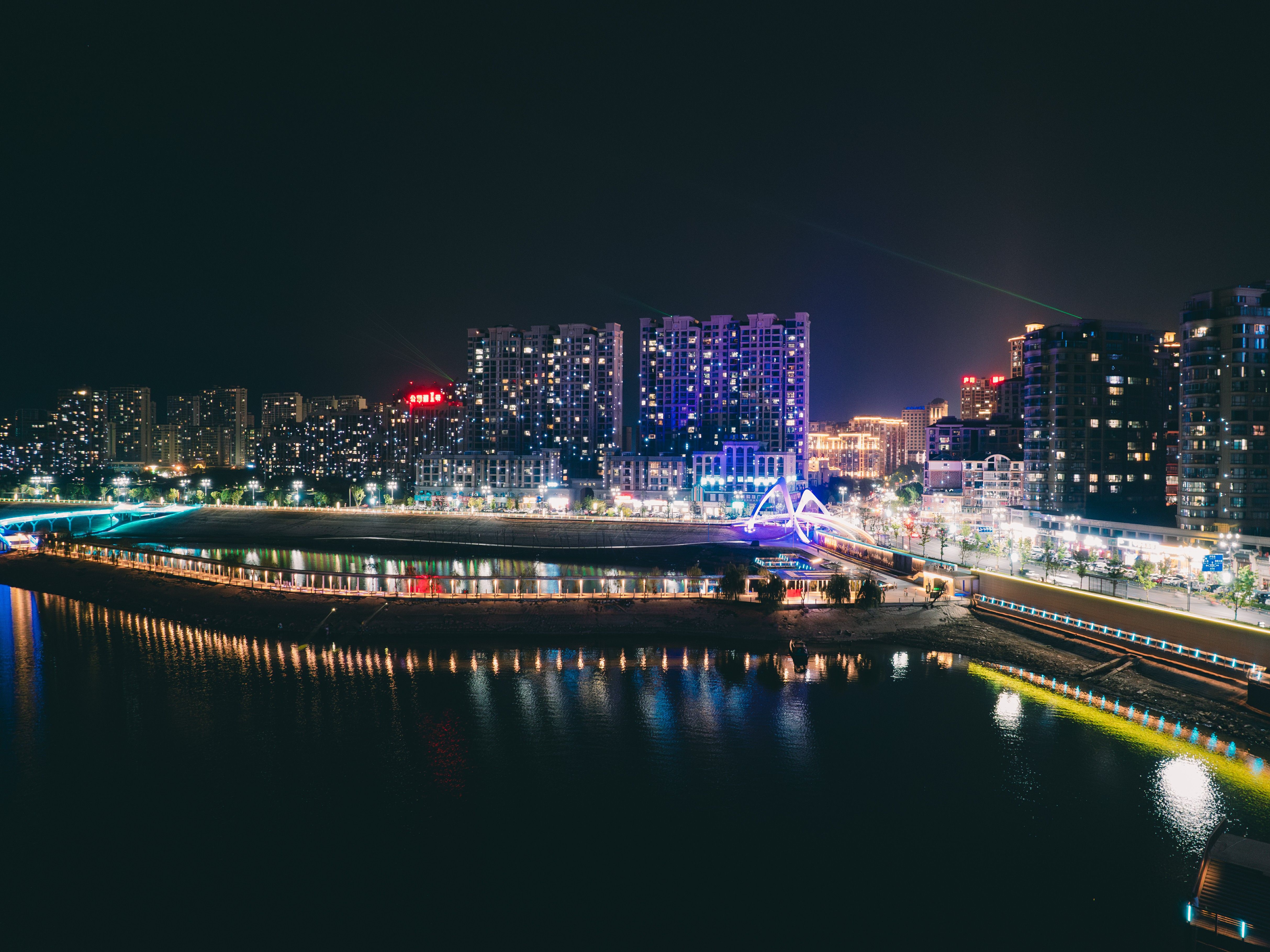 航拍九江市星子县湖滨路 夜景