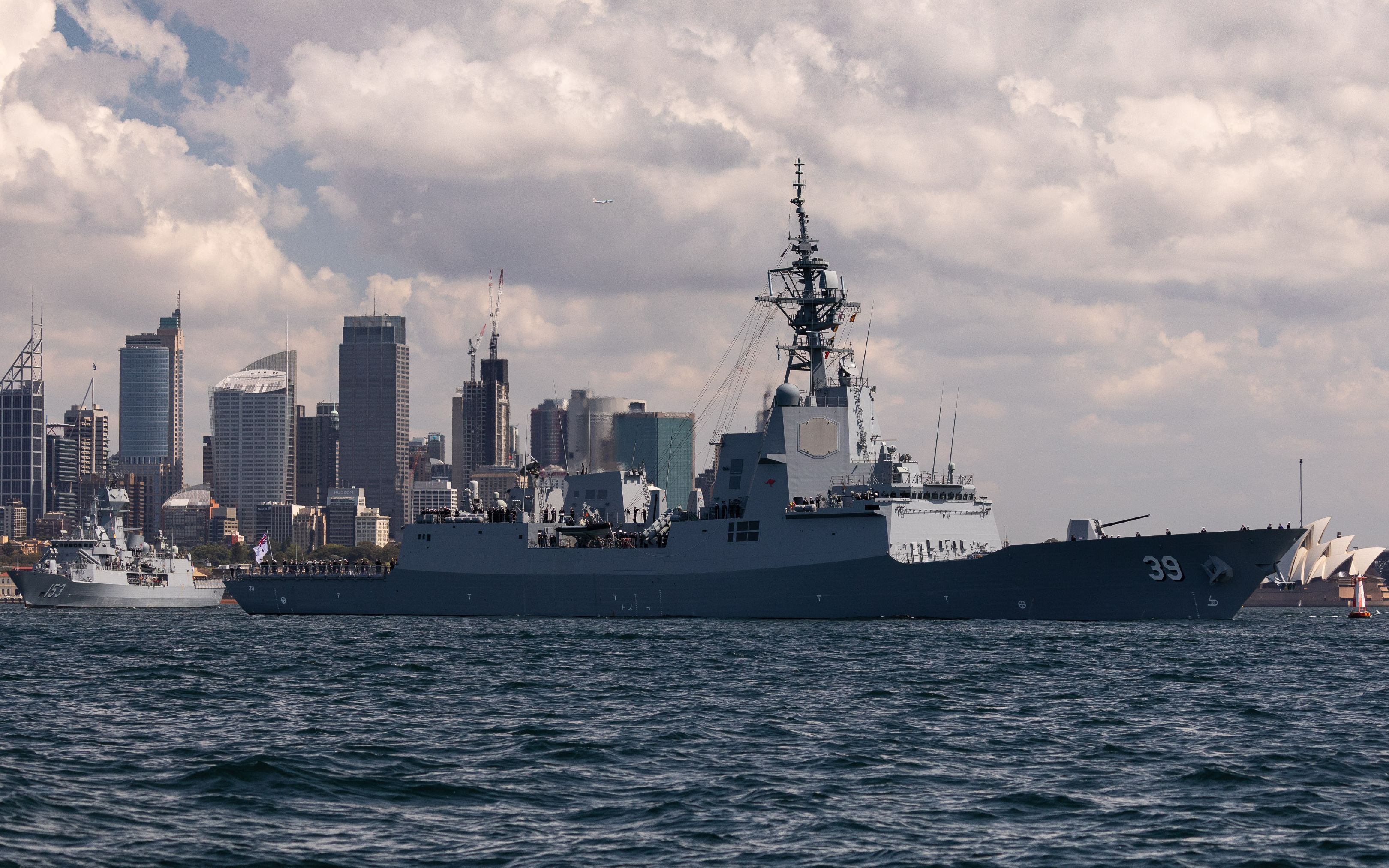 澳大利亚海军悉尼号驱逐舰海试