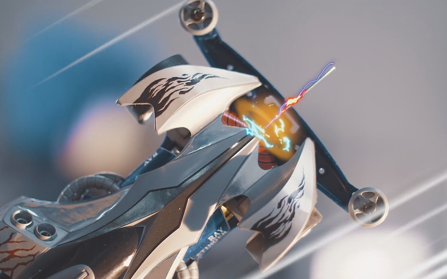 动画片《四驱兄弟》 魔鬼司令刺枪大还原