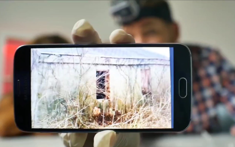 (暗网开箱视频搬运)购自暗网的神秘箱开箱视频!