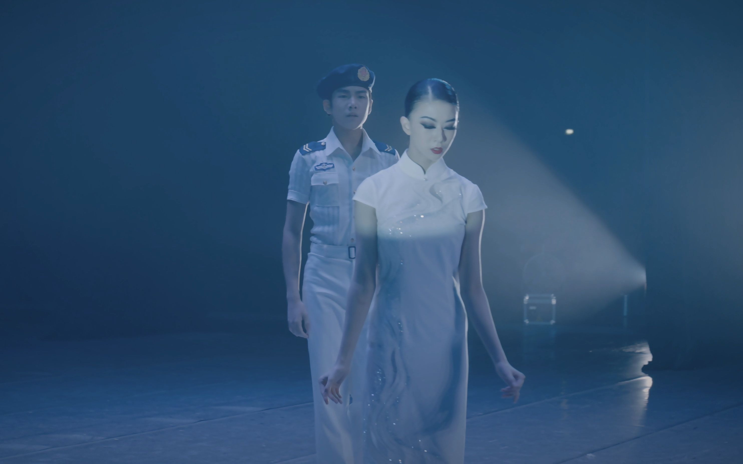 王崇墨,李茉晗《今当别》