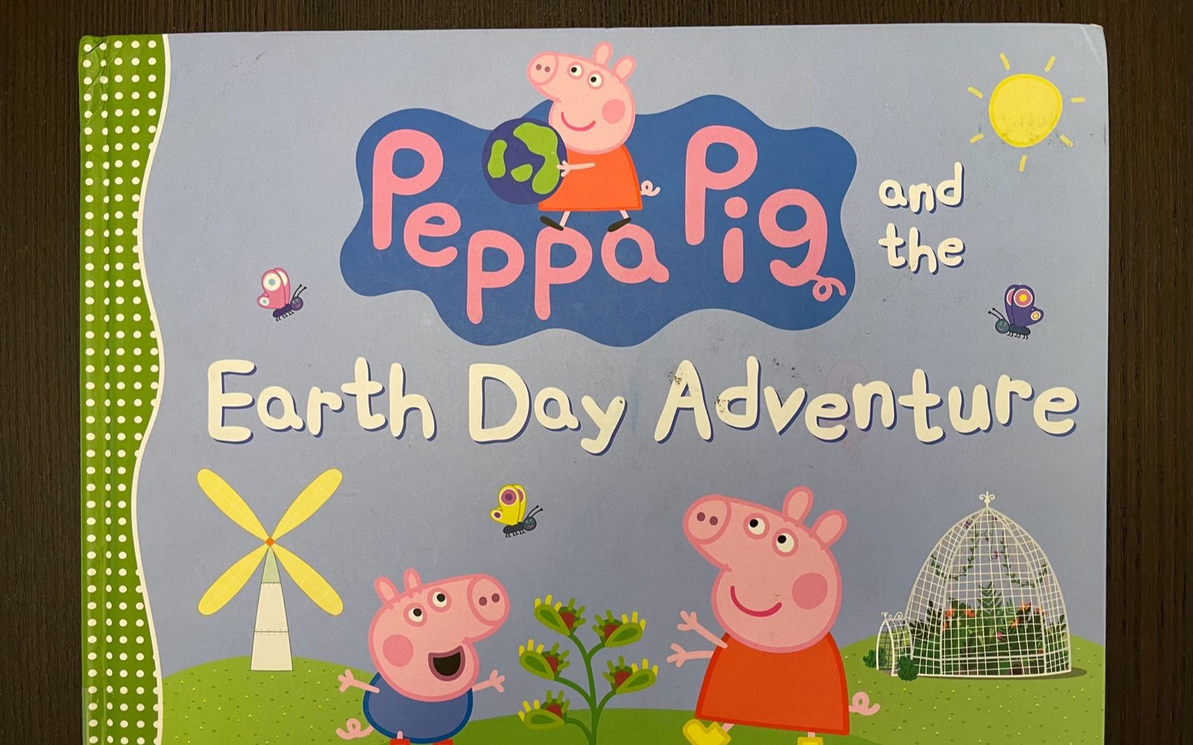 [图]Peppa pig and the earth day adventure