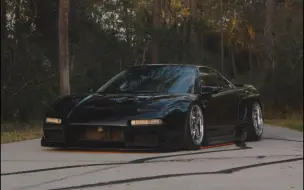 Video herunterladen: 【4K】本田 NSX - Marga Hills 车身套件