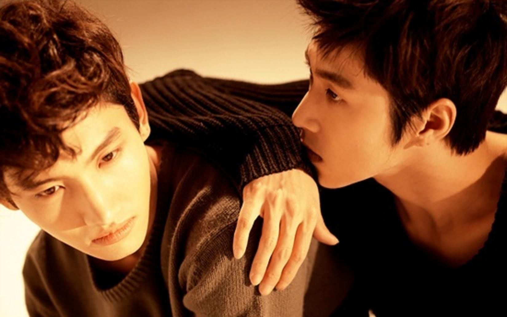 东方神起 从1岁到现在的郑允浩 沈昌珉