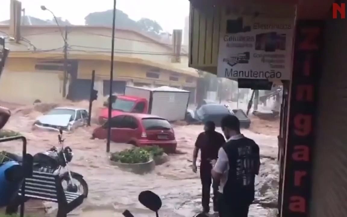 [图]雨季孕育了生命 也带来了灾难 2