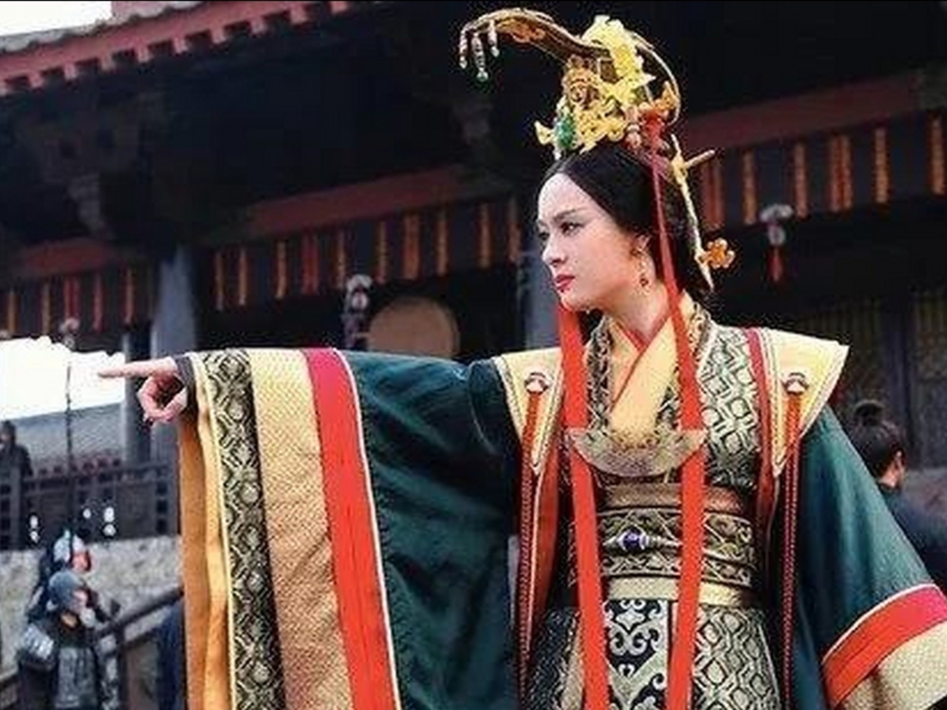 芈月霸气杀伐决断,第一当朝参政太后