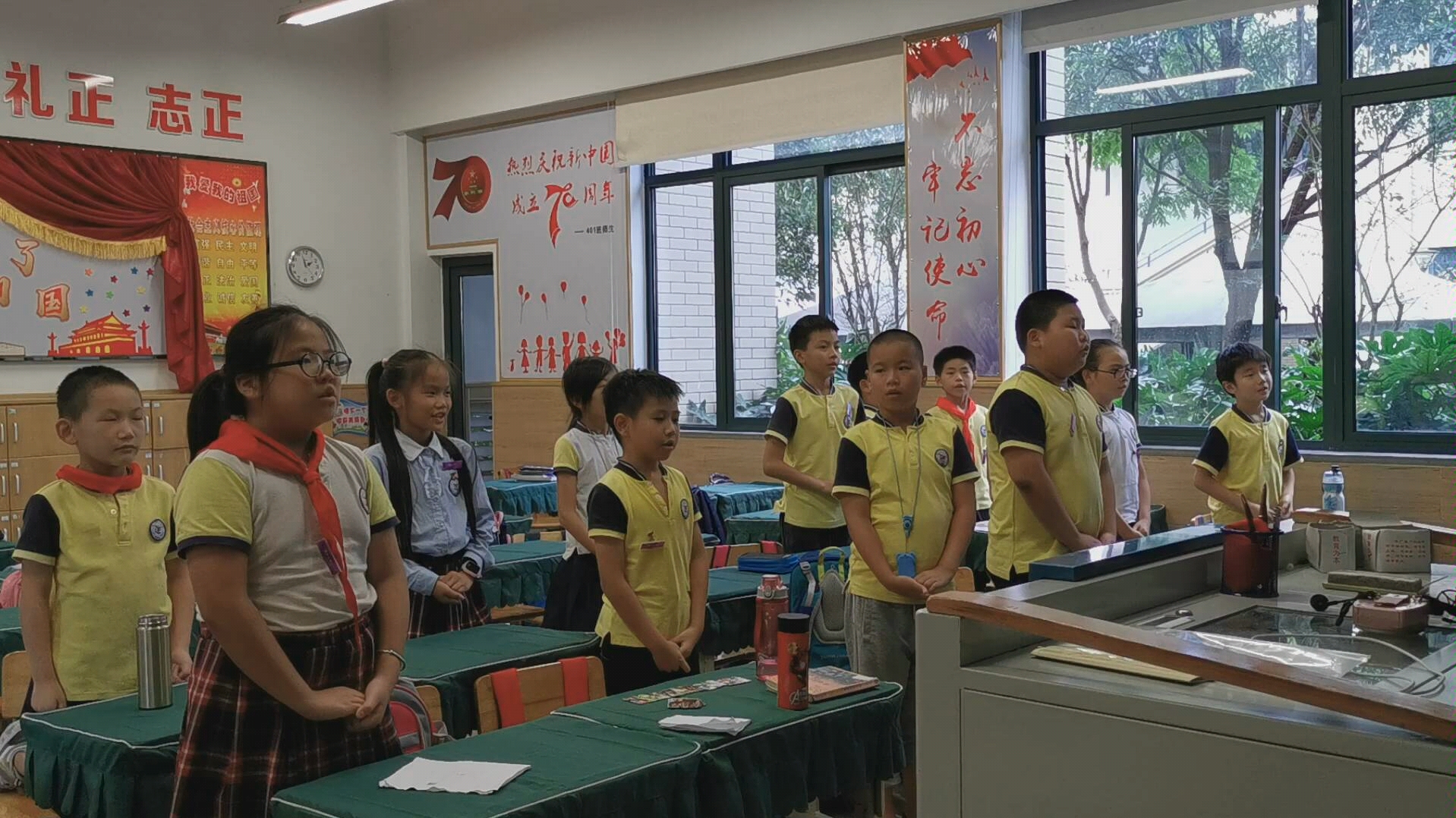 鄞江镇中心小学 班级社团课 twinkle twinkle little star