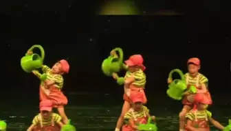 红色舞蹈《小花朵》六一国庆元旦舞蹈幼儿园六一舞蹈幼儿园舞蹈舞蹈六一舞蹈幼儿舞蹈幼儿园元旦舞蹈舞蹈日常少儿舞蹈幼儿园幼儿