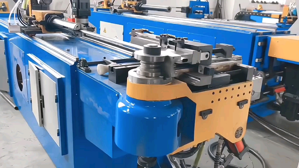 全自动弯管机,伺服送料多角度三维数控弯管机