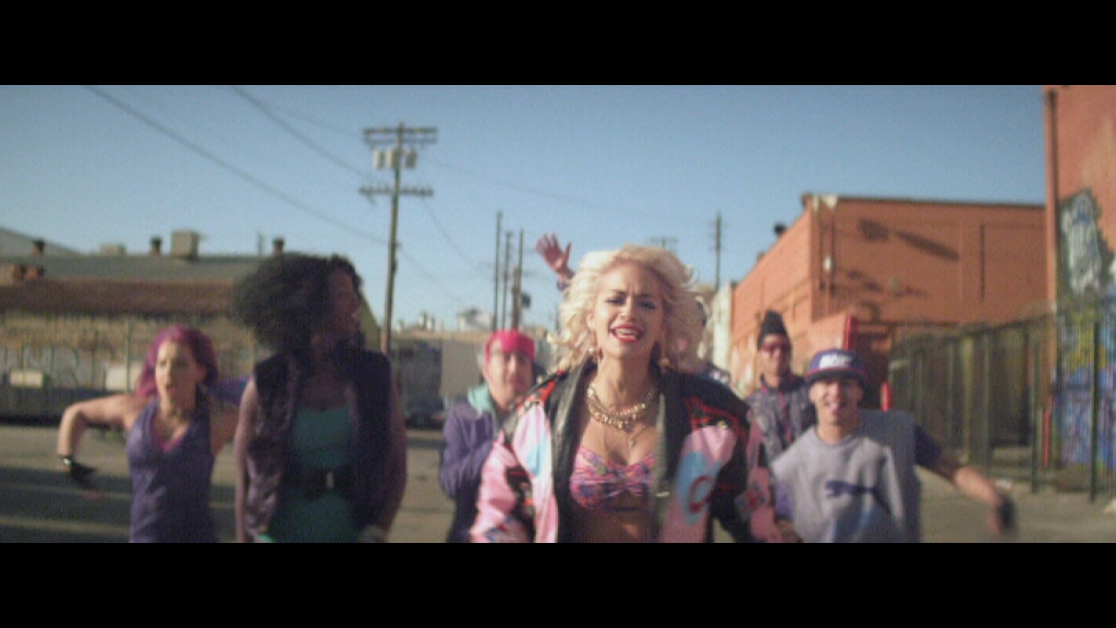 [图]Hot Right Now (Videoclip) - DJ Fresh&RITA ORA