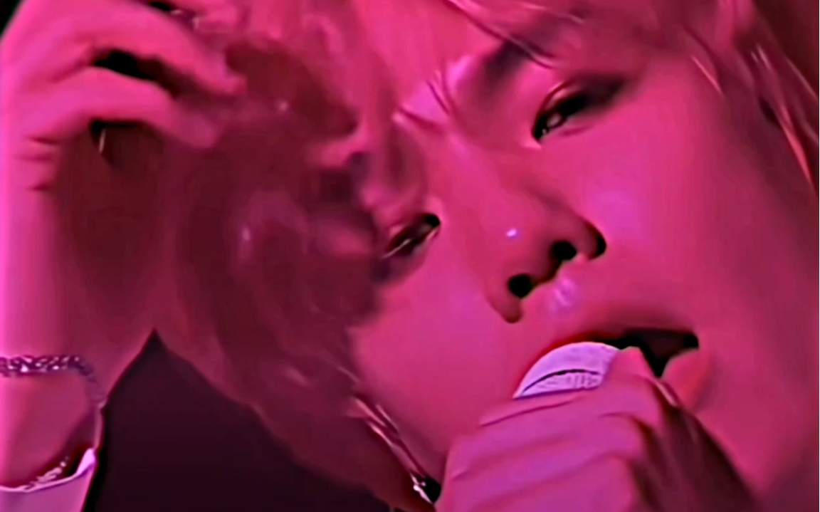 【边伯贤】看文案干嘛看我