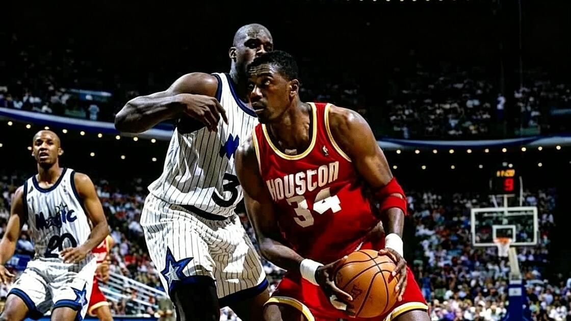 德芙纵享丝滑！NBA50大极致脚步合集，这轴心脚是装了轴承吧？