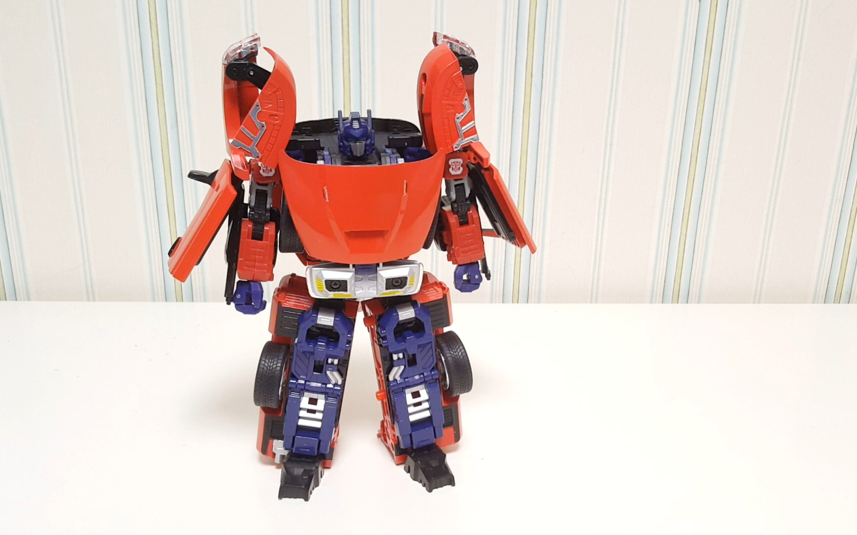 takara tomy变形金刚bt-22擎天柱_哔哩哔哩_bilibili