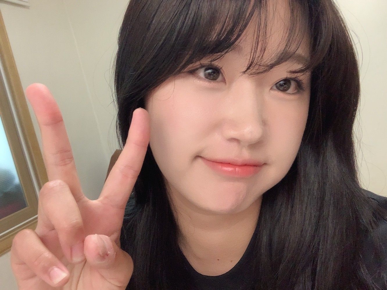 漂亮妹纸怼脸睡播,轻微呼吸声