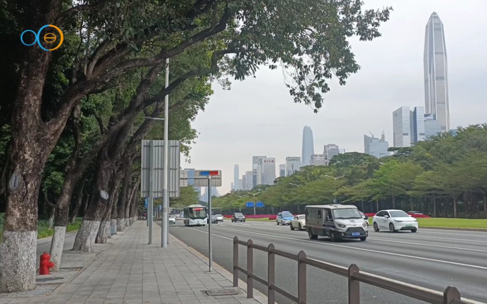 深南大道街景,路越宽就越好?