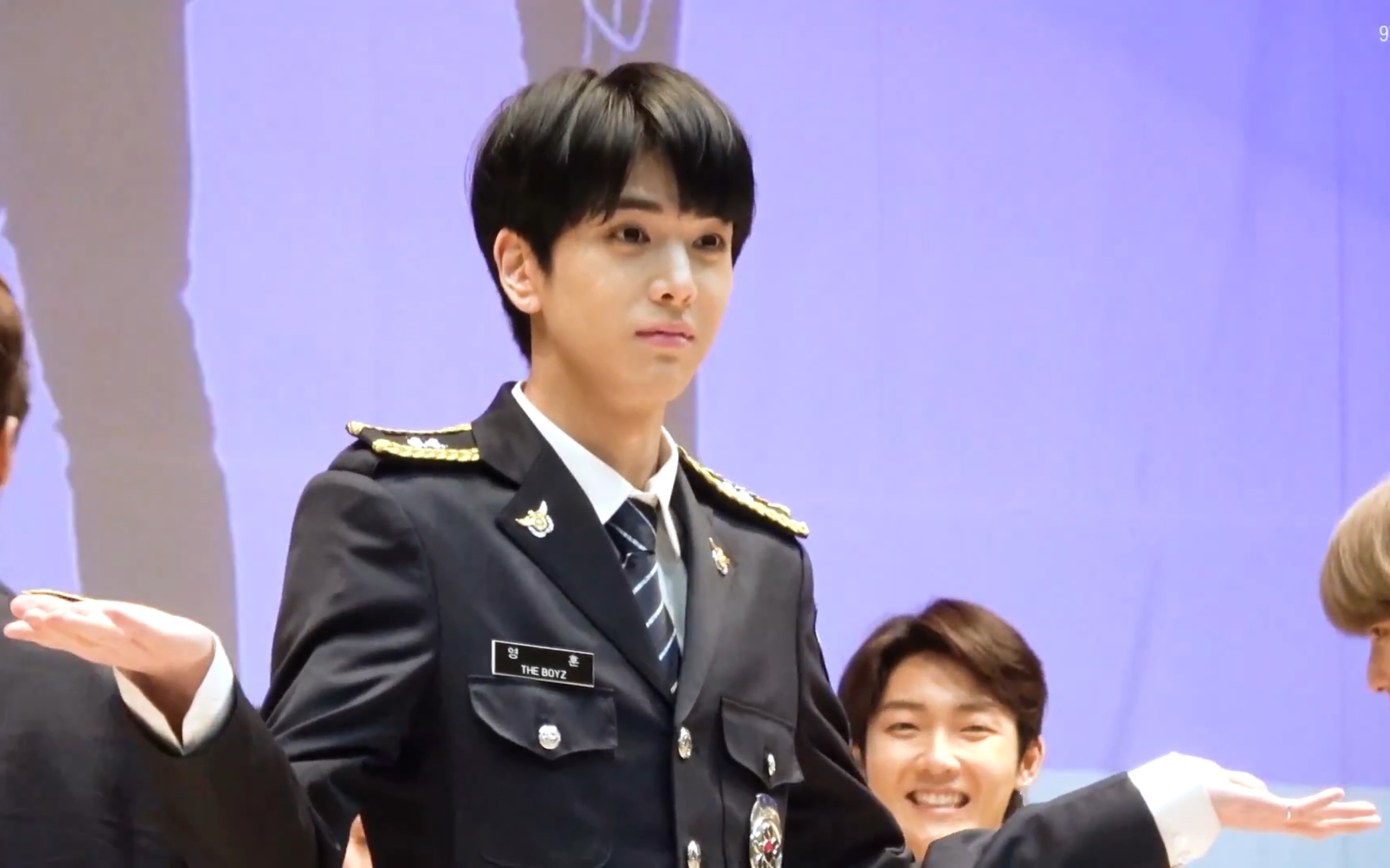 180921明洞签售|the boyz金泳勋制服《right here》focus