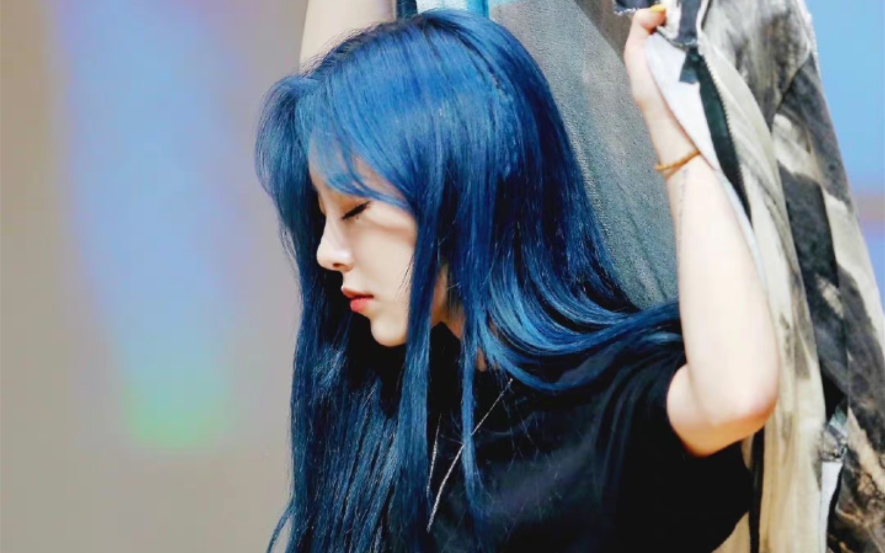 丁辉人|还有人不知道我的蓝发吗?_哔哩哔哩_bilibili