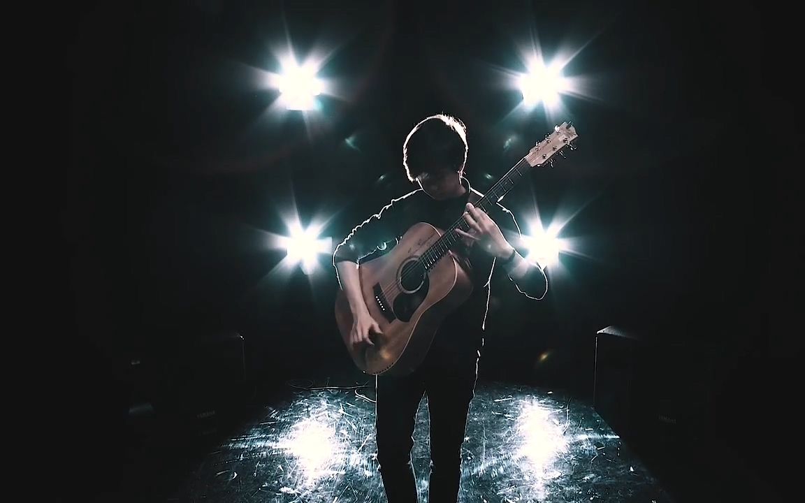 指弹吉他手marcin patrzalek神一般独奏 阿斯图里亚斯的传奇asturias