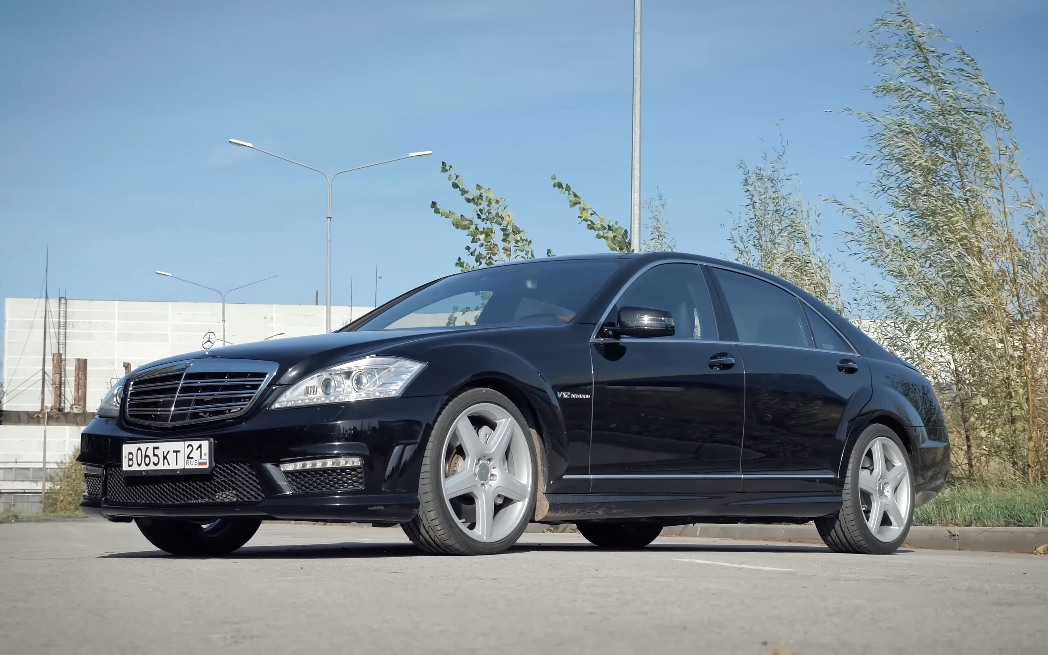 奔驰 w221 s级 s65 amg 俄罗斯测评(机翻字幕)