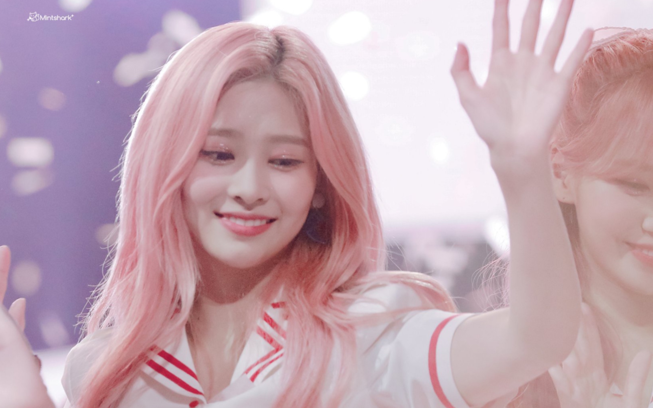 【izone】 190706纽约kcon《rumor》金珉周粉发legend直拍 love is