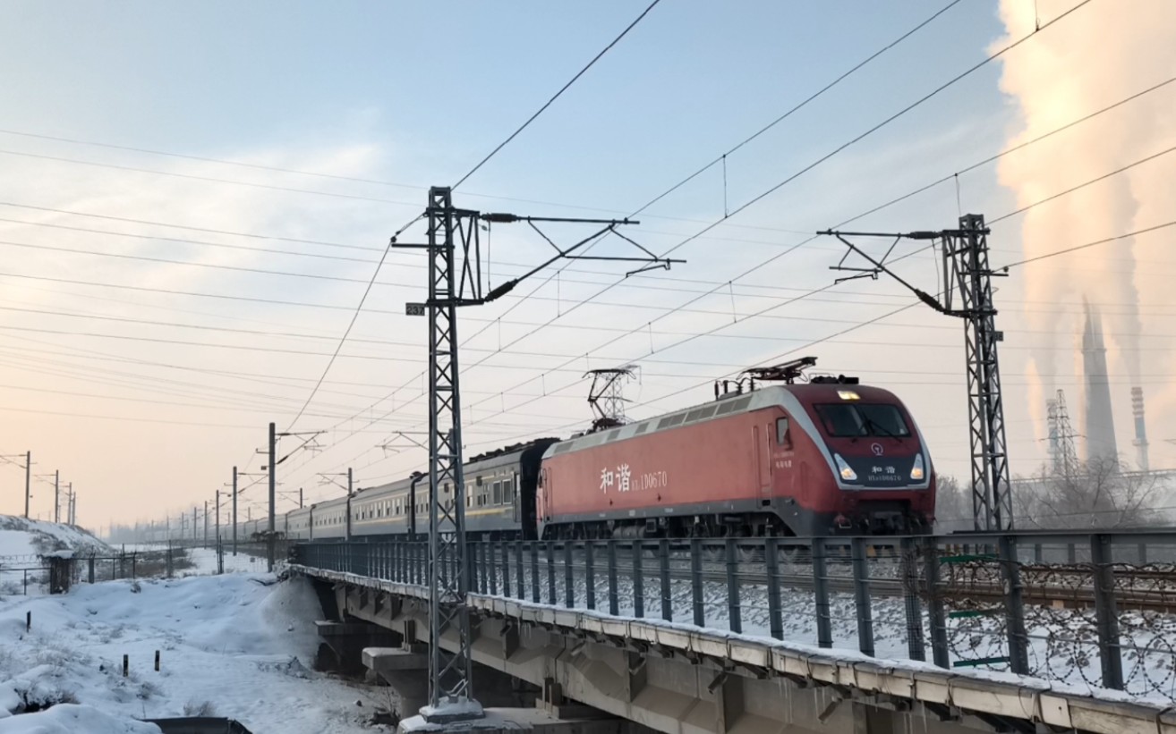 乌局乌段-北疆线 t4355 t4356牵引25k驶入驶出奎屯站