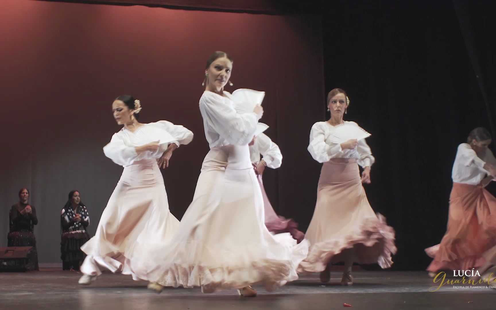 [图]亮丽的春天当然是看女孩子的扇子舞啦！｜【Flamenco】Guajiras曲式舞蹈欣赏